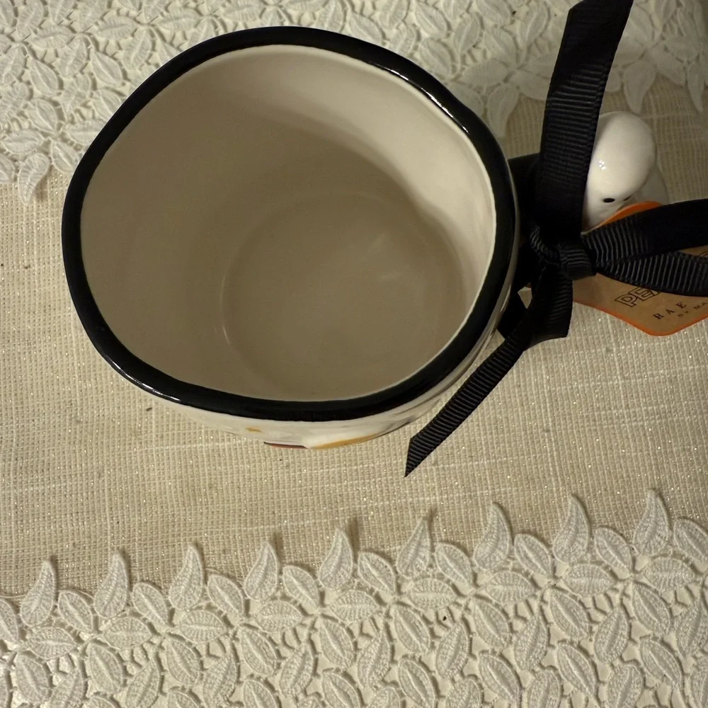 Rae Dunn Peanuts Halloween Mug - Snoopy ‘Boo’ - Picture 4 of 4